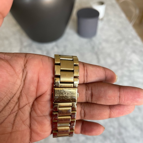 Gold Michael Kors watch with crystal bezel. Chronograph Ritz 37mm - Picture 5 of 11